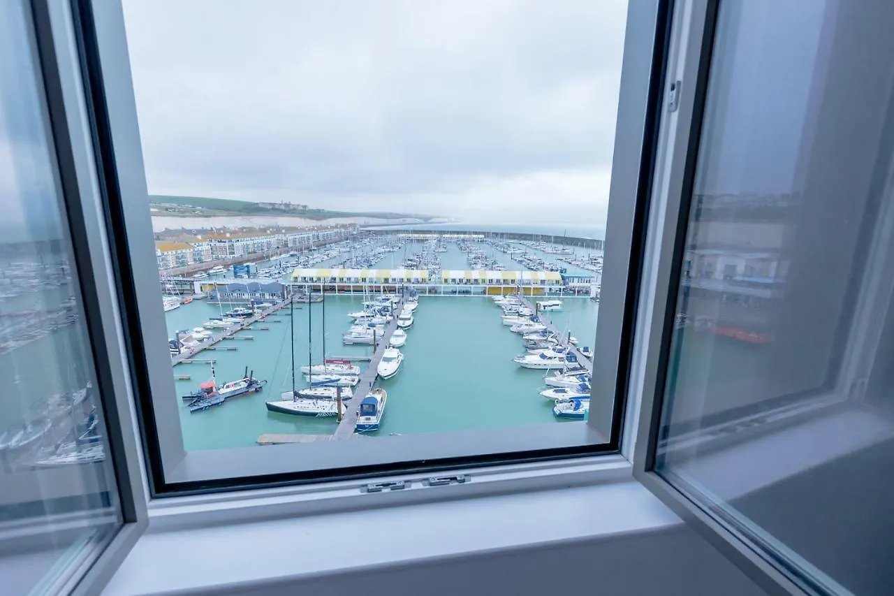 The Boardwalk Apartments 브라이턴